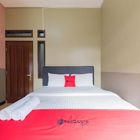 Reddoorz Syariah Near Politeknik Negeri Bandung Campus Hotel Cimahi Buitenkant foto