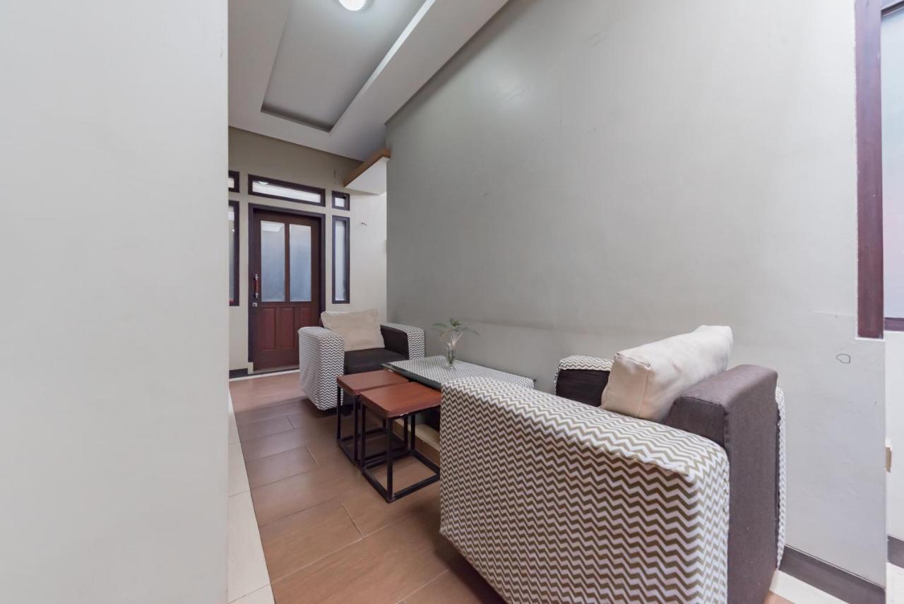 Reddoorz Syariah Near Politeknik Negeri Bandung Campus Hotel Cimahi Buitenkant foto